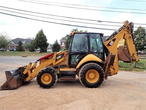 Retroexcavadora CAT 420F IT